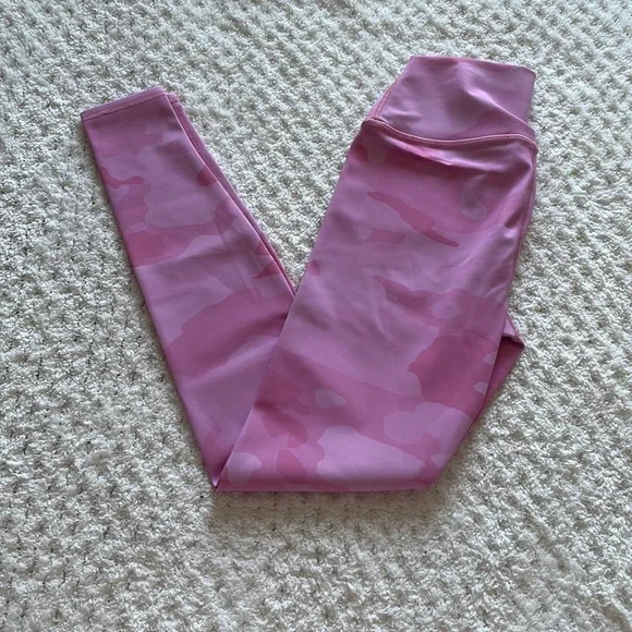 Alo Pink Camo Leggings - Picture 2 of 4
